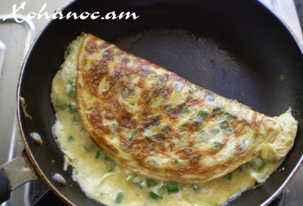 Սոխով ձվածեղ