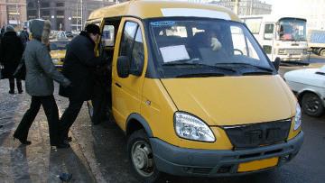 Երևանում երթուղայինի վարորդը վազել է գողի հետևից, բռնել ու ստիպել է վերադարձնել կնոջից գողացած «պորտմանը»