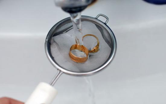 Զարդերը փայլեցնող տնական լուծույթ