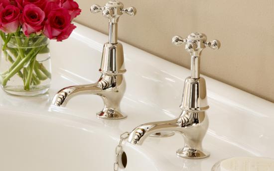 Կզարմանաք, երբ իմանաք թե ինչու է Անգլիայում երկու առանձին ծորակ սառը և տաք ջրի համար 