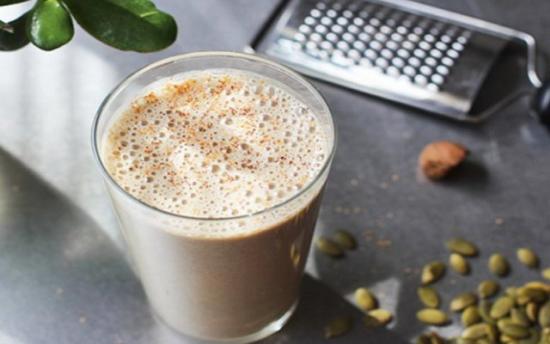 Ըմպելիք բոլոր նրանց համար, ովքեր ատում են մարզասրահը, բայց ցանկանում են հարթ որովայն ունենալ