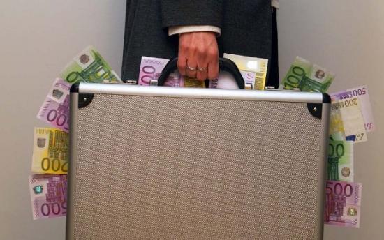 4 քայլ գումարը ձեր կյանք բերելու համար