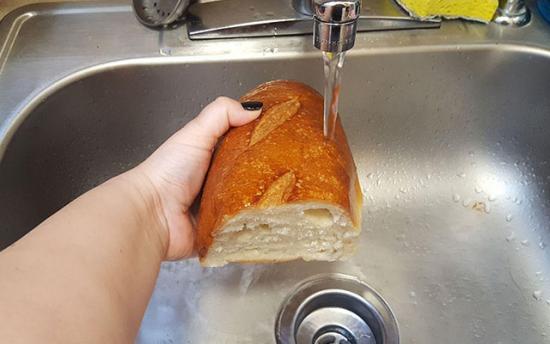 Հացը պահեք հոսող ջրի տակ. ահա թե ինչ կստացվի արդյունքում
