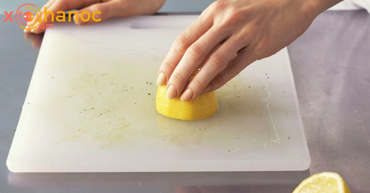 Ինչպե՞ս հեշտությամբ մաքրել խոհանոցի տախտակը. Այս հնարամիտ մեթոդով ամեն ինչ պարզ է