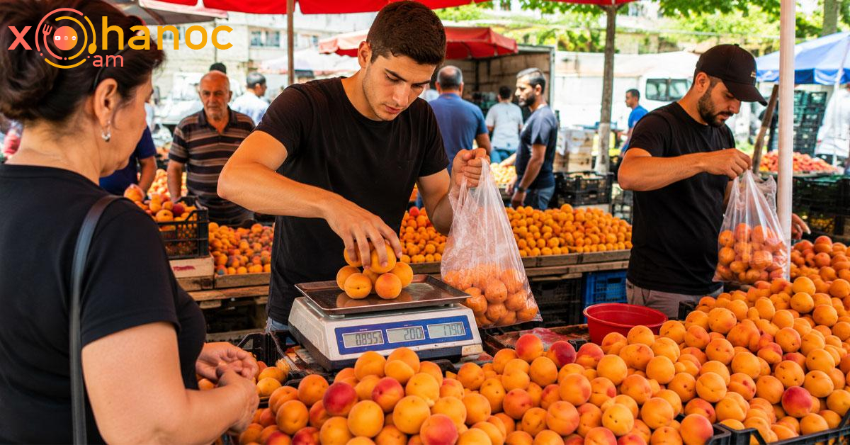 Շատ էժան է․ տեսեք, թե ինչ գնով են այստեղ ծիրան վաճառում․ ես միշտ այստեղից եմ գնում