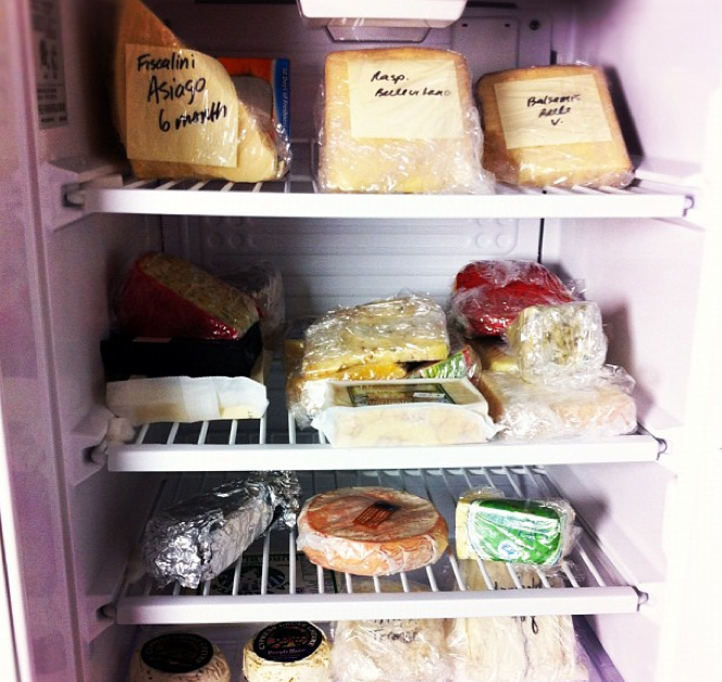 Ինչպես է պետք պահել պանիրը, որպեսզի այն երկար ժամանակ մնա․ Մի արեք այս սխալը