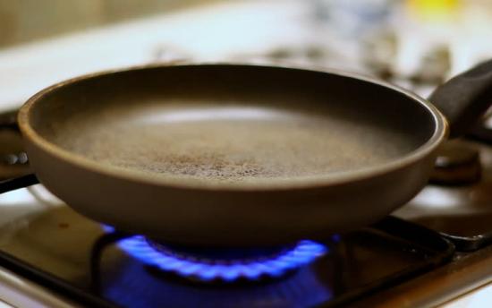 Այս մթերքները տաք թավային անգամ մոտեցնել չի կարելի