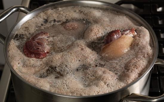 Ուշադիր եղեք. եթե ապուր եփելիս մեծ քանակով փրփուր է առաջանում…