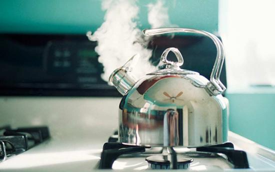 Ինչո՞ւ չի կարելի մի քանի անգամ եռացնել ջուրը