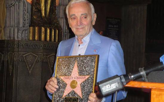 Շառլ Ազնավորը Պատվո աստղ է ստացել