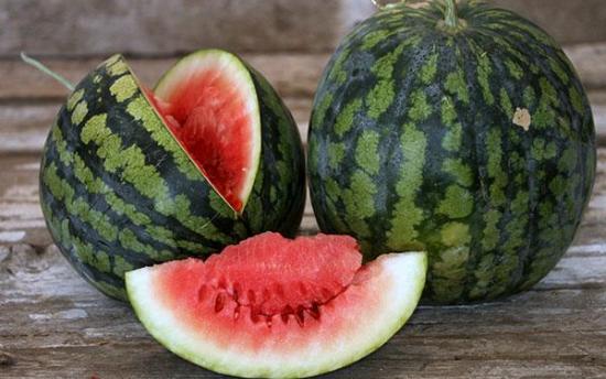 Ձմերուկը ունի այնպիսի օգտակար հատկանիշներ, որ կարող է բուժել ծանր հիվանդություններ և փրկել ձեր կյանքը