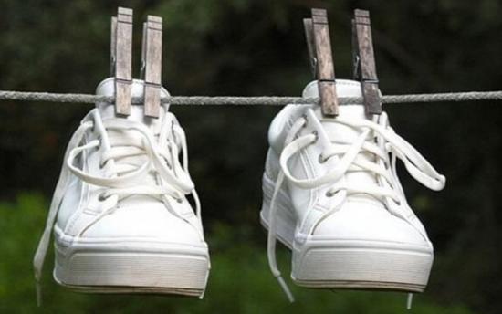 Ինչպես արագ չորացնել թրջված կոշիկները