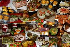 Ամանորյա ամենահամեղ ուտեստների (բլինչիկ, պասուց տոլմա, Իշլի քյուֆթա,  խոզի բուդ ․․․) բաղադրատոմսերը