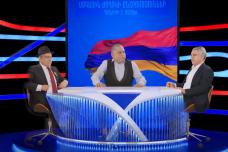 Պետրոս Ղազարյանի հյուրերն են Սամվել Կարապետյանը և Նիկոլ Փաշինյանը․ Տեսանյութ