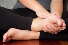 Բժիշկը բացատրեց, թե ինչ հիվանդությունների մասին է խոսում վերջույթների թմրությունը