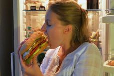 Ինչ ուտել գիշերը հանգիստ քնելու համար. 3 մթերք, որոնք օգնում են քնել