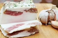 Խոզի ճարպը իսկական դեղ է․ Տեսեք ինչ հիվանդություններ է բուժում, այն ավելի օգտակար է, քան ձեյթունի ձեթը