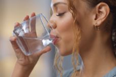Ջուր խմել ուտելուց հետո, թե ոչ․ Ահա թե ինչ են ասում բժիշկները